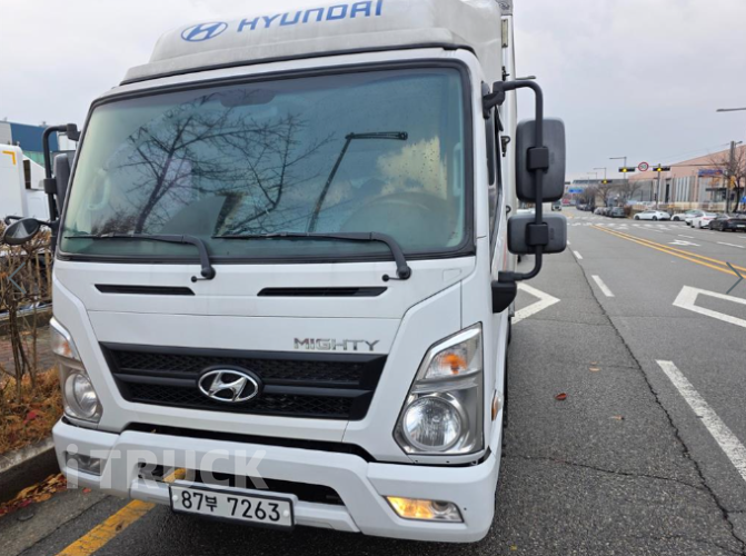 현대 올뉴마이티 2.5톤 냉동탑 1