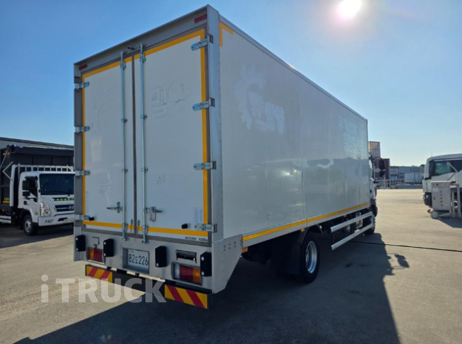 현대 메가트럭 단바리 냉동탑 5톤 수동 2