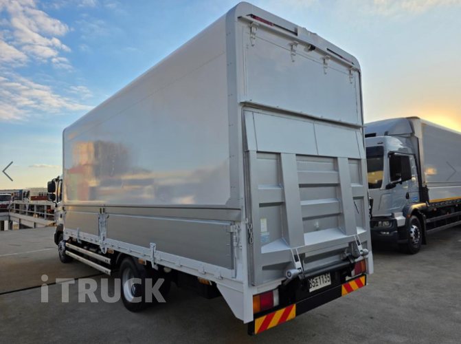 현대 메가트럭 280 단바리 윙바디 5톤 수동 6