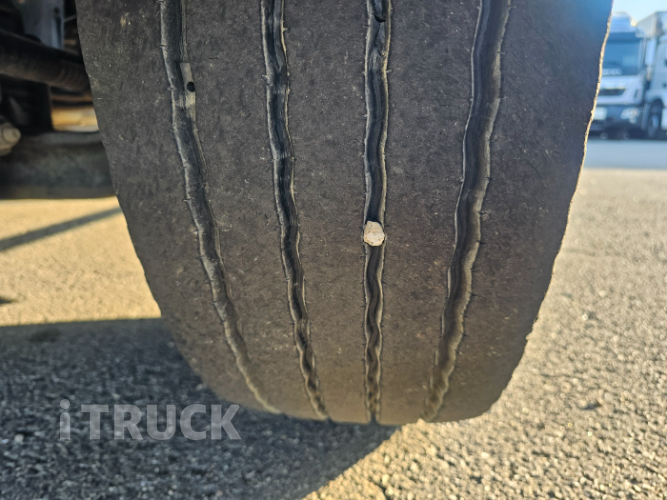 현대 메가트럭 250 앞축 카고 4.5톤 수동 9