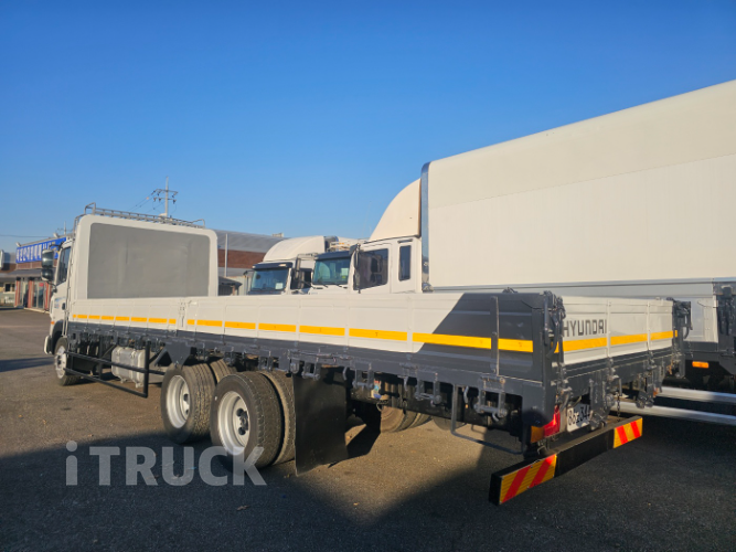 현대 메가트럭 250 앞축 카고 4.5톤 수동 6