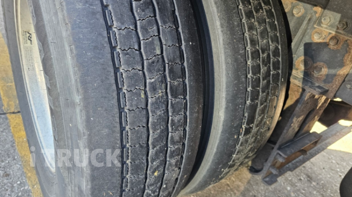 벤츠 아록스 299 후축 윙바디 10.5톤 오토 리타더 11