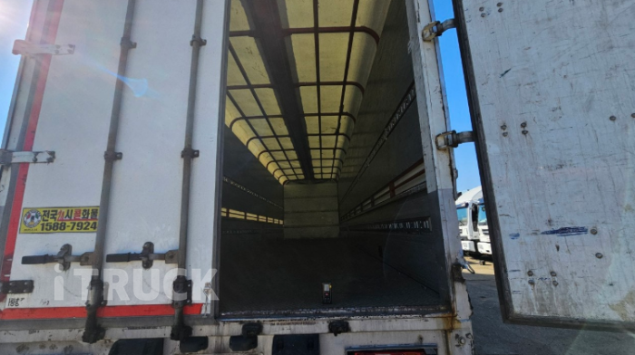 벤츠 아록스 299 후축 윙바디 10.5톤 오토 리타더 7