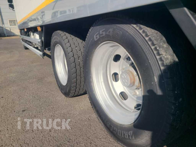 현대 메가트럭 280 후축 냉동탑 5톤 수동 11