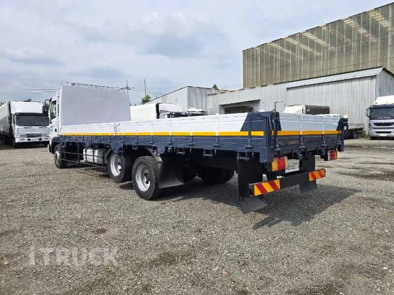 현대 메가트럭 250 앞축 카고 4.5톤 수동 5