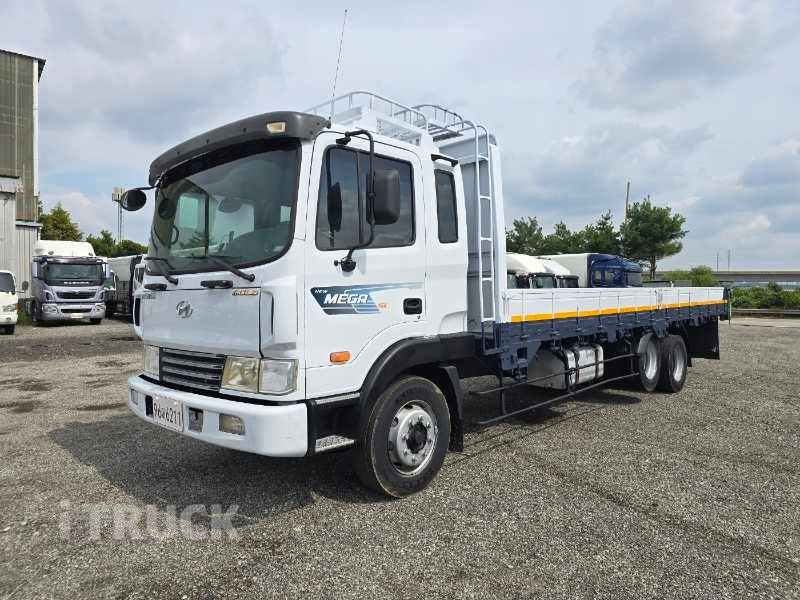 현대 메가트럭 250 앞축 카고 4.5톤 수동