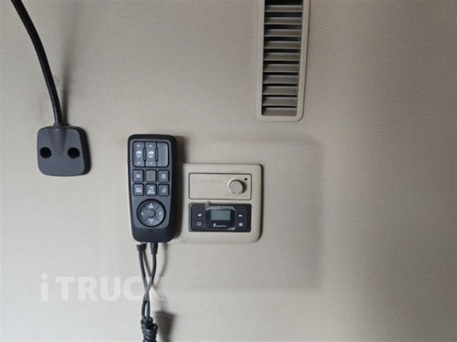 현대 트라고엑시언트 앞축 카고 25톤 오토 18