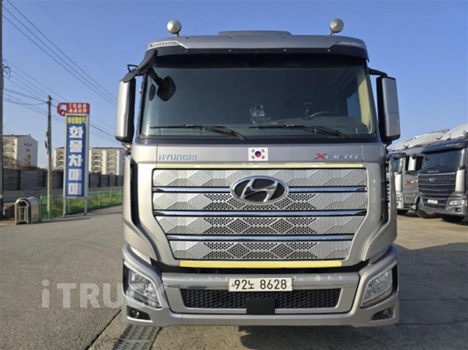 현대 트라고엑시언트 앞축 카고 25톤 오토 1