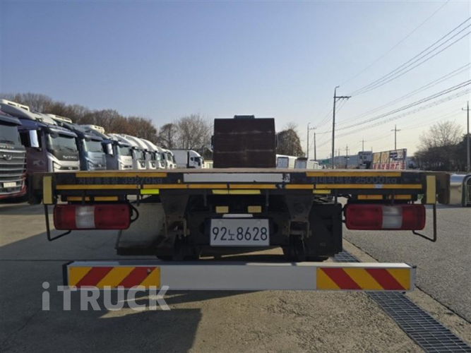 현대 트라고엑시언트 앞축 카고 25톤 오토 4