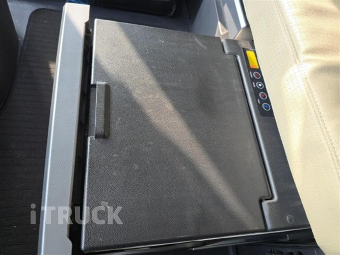 현대 트라고엑시언트 앞축 카고 25톤 오토 12