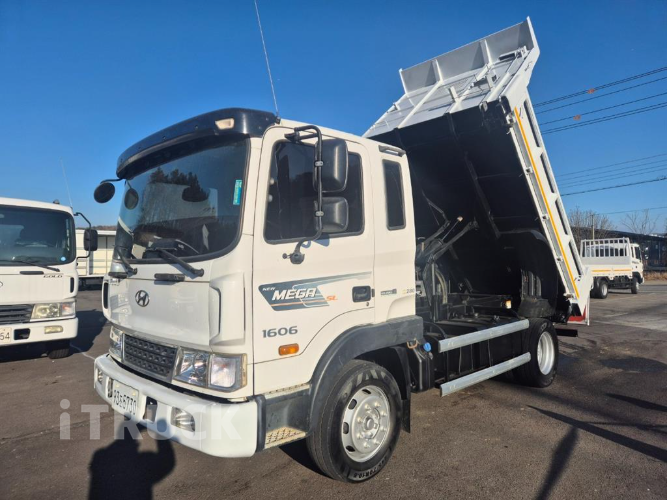 현대 메가트럭 화물덤프 5톤 9