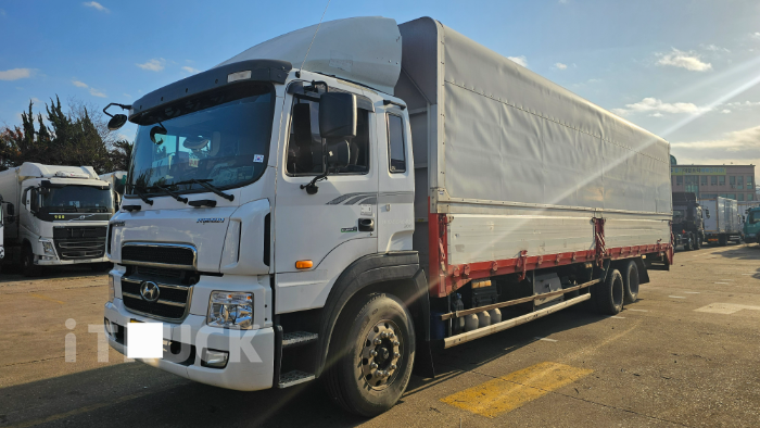 현대 메가트럭 와이드캡 300 후축 윙바디 6.5톤 수동