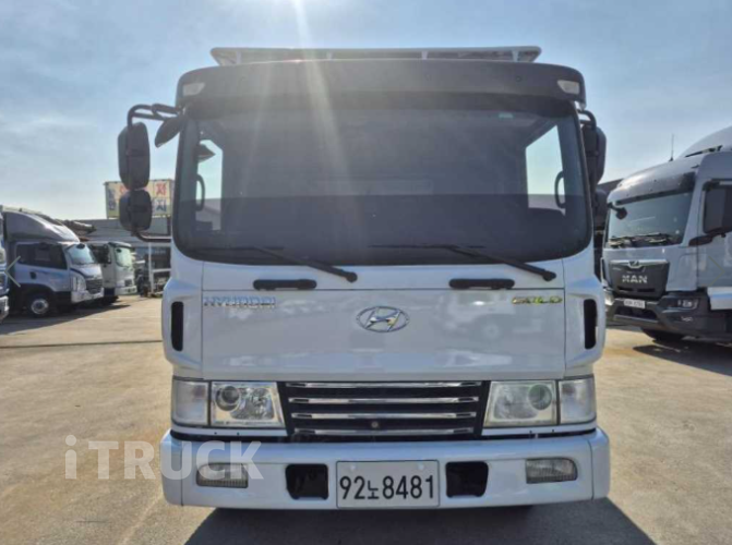 현대 메가트럭 280 앞축 카고 5톤 수동 1