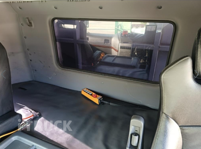 현대 트라고 350 단바리 윙바디 9.5톤 수동 11