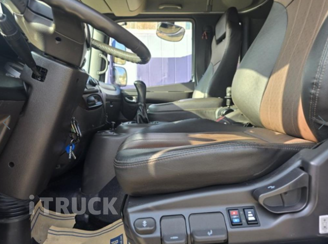 현대 메가트럭 280 단바리 익스하이탑 5톤 수동 11