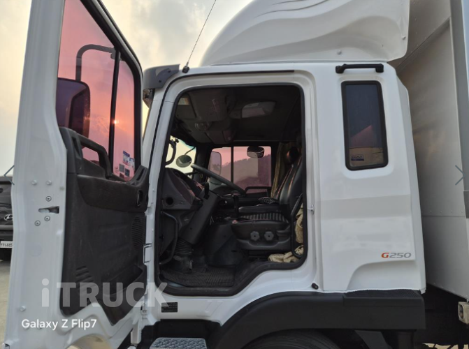 현대 메가트럭 250 단바리 윙바디 5톤 수동 17