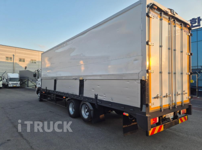 현대 메가트럭 250 후축 윙바디 5톤 수동 4