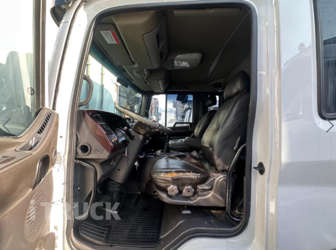 현대 메가트럭 250 후축 윙바디 5톤 수동 9