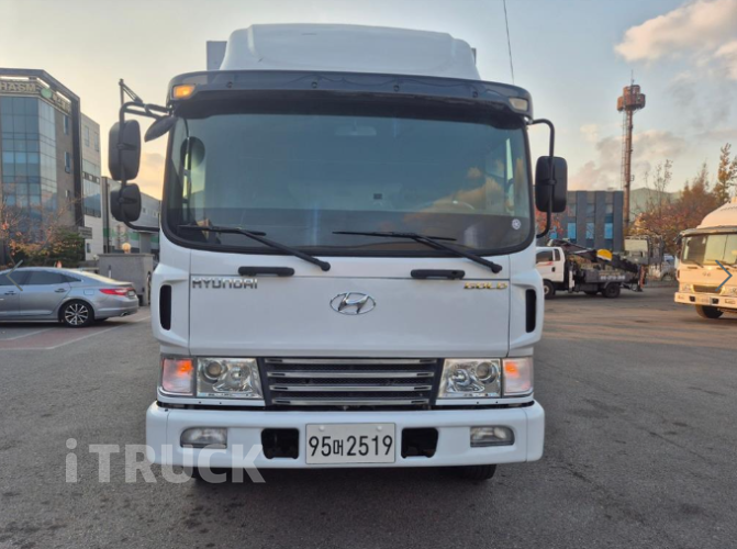 현대 메가트럭 250 후축 윙바디 5톤 수동 1