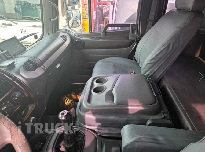 현대 메가트럭 250 후축 윙바디 5톤 수동 15