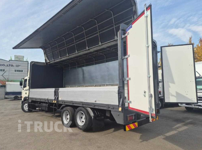 현대 메가트럭 250 후축 윙바디 5톤 수동 10