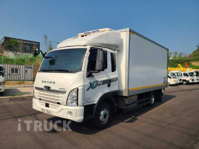 타타대우 더쎈 4톤 광폭 탑 투냉 3