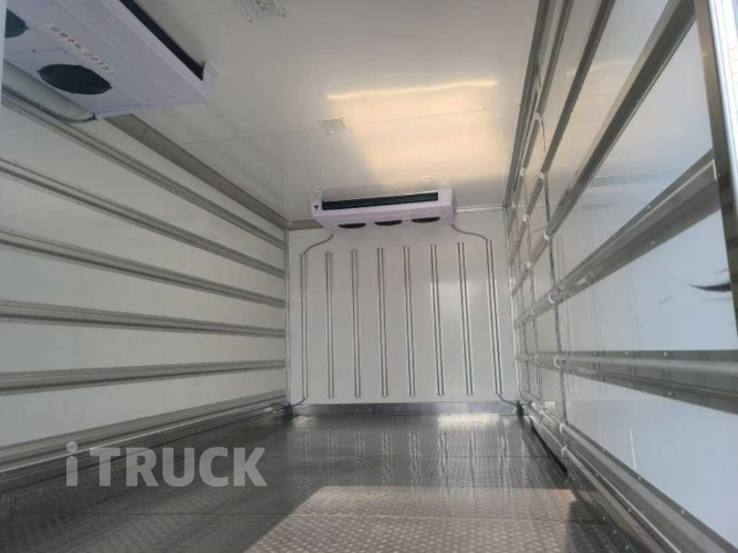 타타대우 더쎈 4톤 광폭 탑 투냉 8