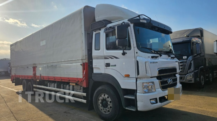 현대 메가트럭 와이드캡 300 후축 윙바디 6.5톤 오토 - 중고 트럭 매물 이미지