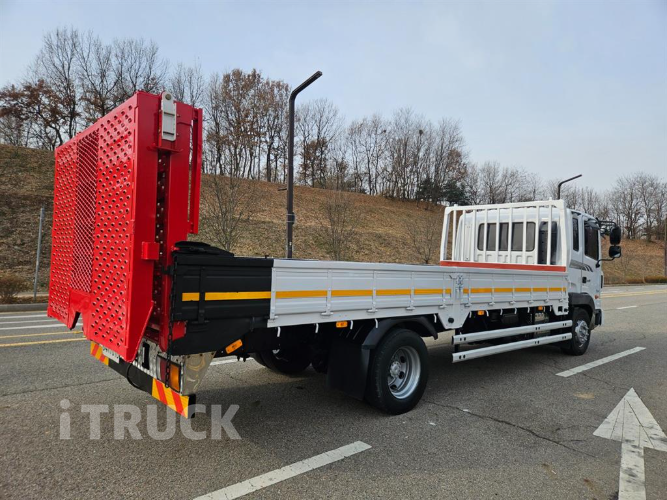 현대 셀프로더 메가트럭 5톤 3