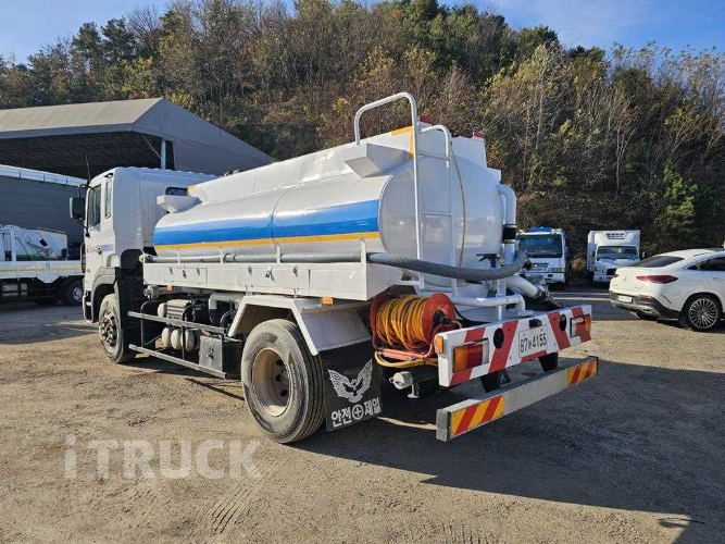 현대 살수차 뉴파워트럭 스텐탱크 8,000L 수동 4