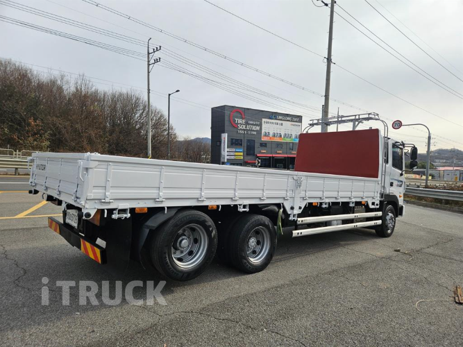 현대 메가트럭 280 후축 카고 4.5톤 수동 2