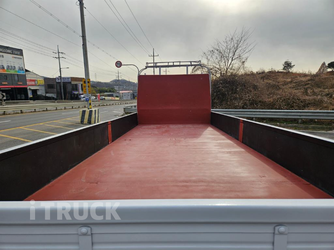 현대 메가트럭 280 후축 카고 4.5톤 수동 5