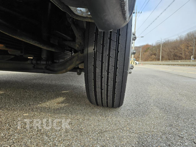 현대 메가트럭 280 후축 카고 4.5톤 수동 11