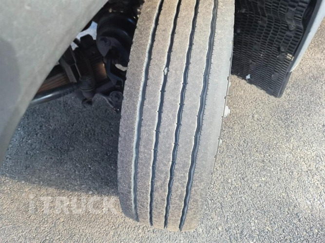 타타대우 더쎈 3.5톤 광폭 냉동탑 투냉 18