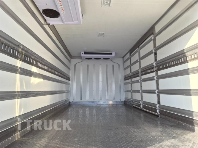 타타대우 더쎈 3.5톤 광폭 냉동탑 투냉 10