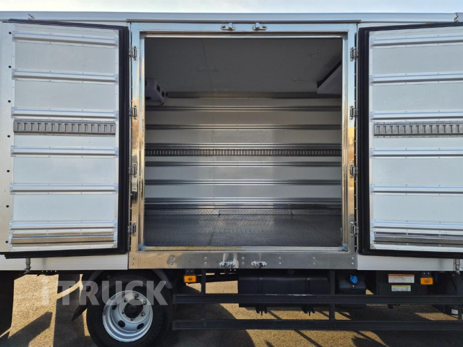 타타대우 더쎈 3.5톤 광폭 냉동탑 투냉 9