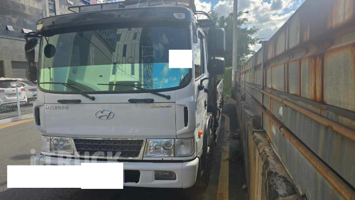 현대 메가트럭 280 앞축 카고 4.5톤 수동 4