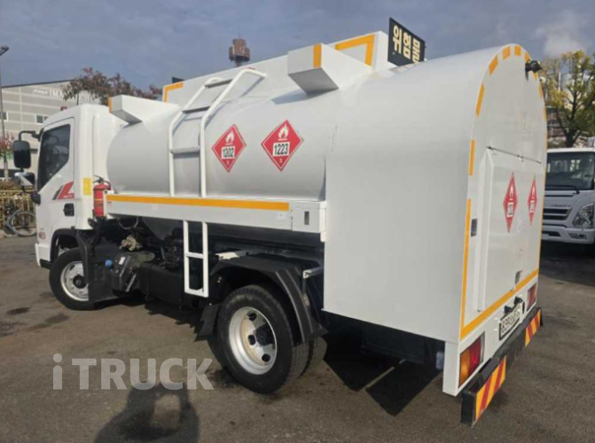 현대 탱크로리 올뉴마이티 알탱크 4,900L 수동 8