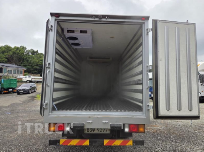 현대 올뉴마이티 2.5톤 냉동탑 8