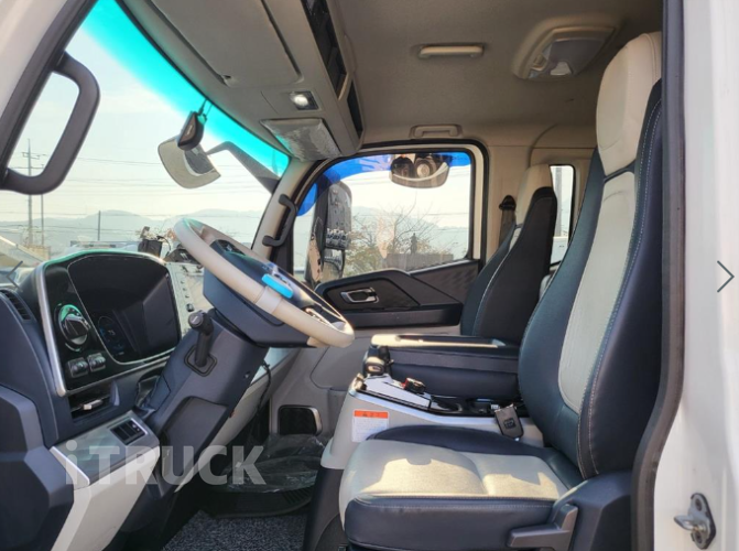 타타대우 더쎈 3.5톤 광폭 냉동탑 8