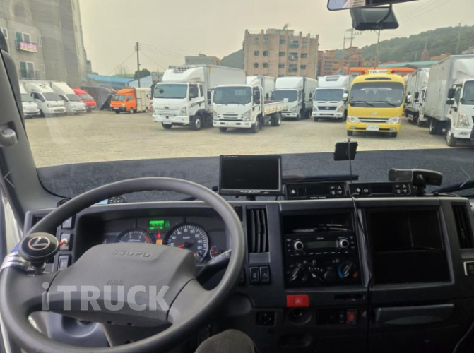 이스즈 엘프 3.5톤 냉동탑 9