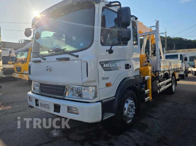 현대 카고크레인 수산중공업 메가트럭 5톤