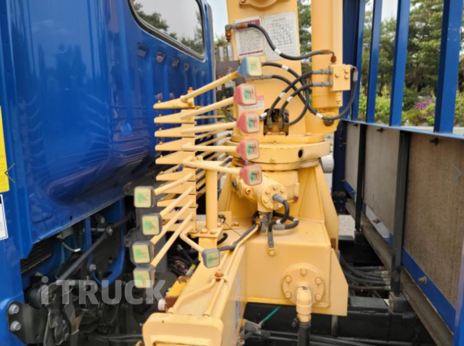 현대 카고크레인 수산중공업 올뉴마이티 2.5톤 9