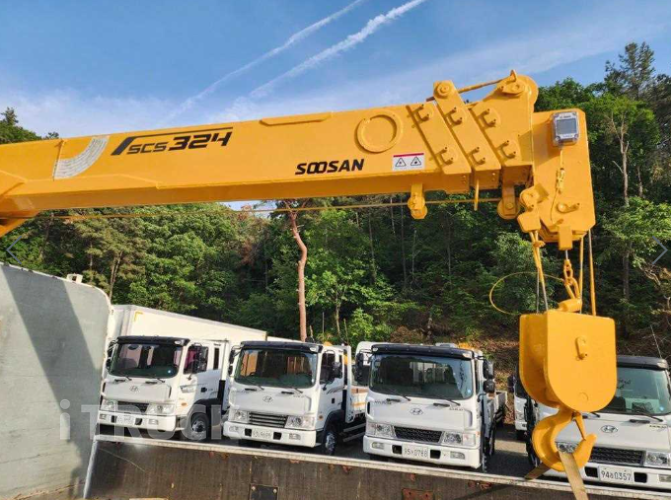 현대 카고크레인 수산중공업 올뉴마이티 5톤 8