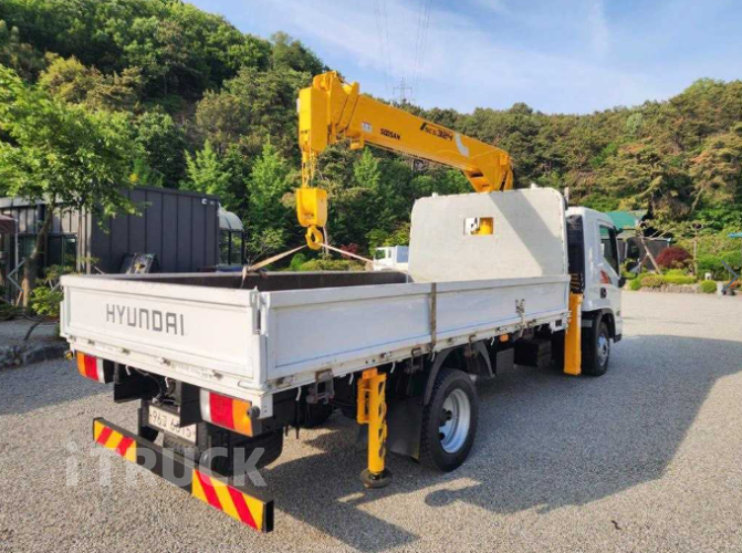 현대 카고크레인 수산중공업 올뉴마이티 5톤 4