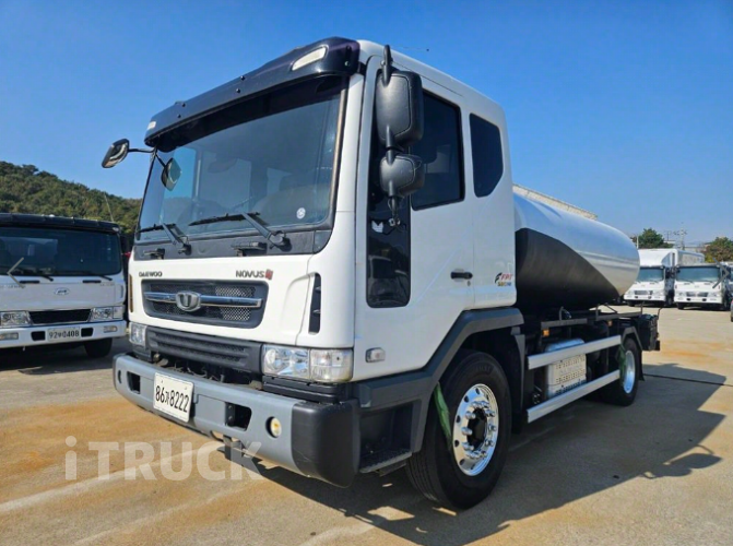 타타대우 버큠로리 노부스 스텐탱크 8,600L 수동 0