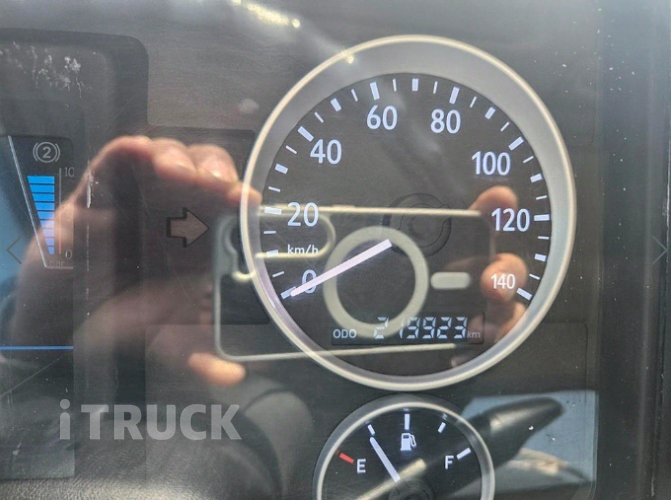 타타대우 버큠로리 노부스 스텐탱크 8,600L 수동 12