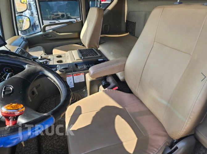 타타대우 버큠로리 노부스 스텐탱크 8,600L 수동 9