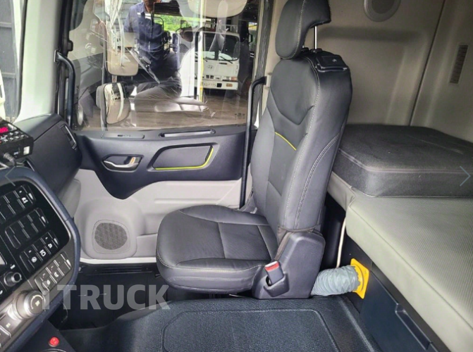 현대 파비스 300 단바리 윙바디 5톤 오토 12