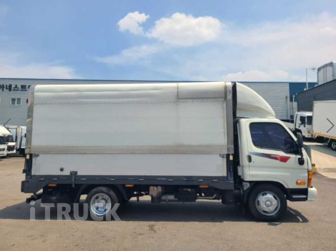 현대 마이티큐티 2.5톤 윙바디 4